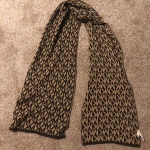 Michael Kors scarf